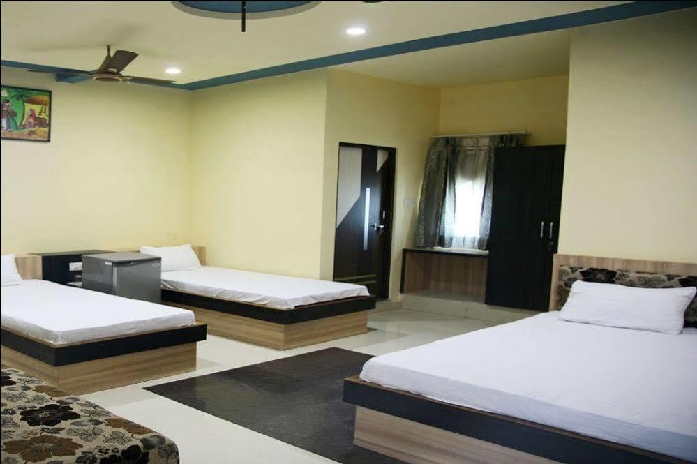 أجمير Oyo 2061 Hotel New Holiday Inn المظهر الخارجي الصورة