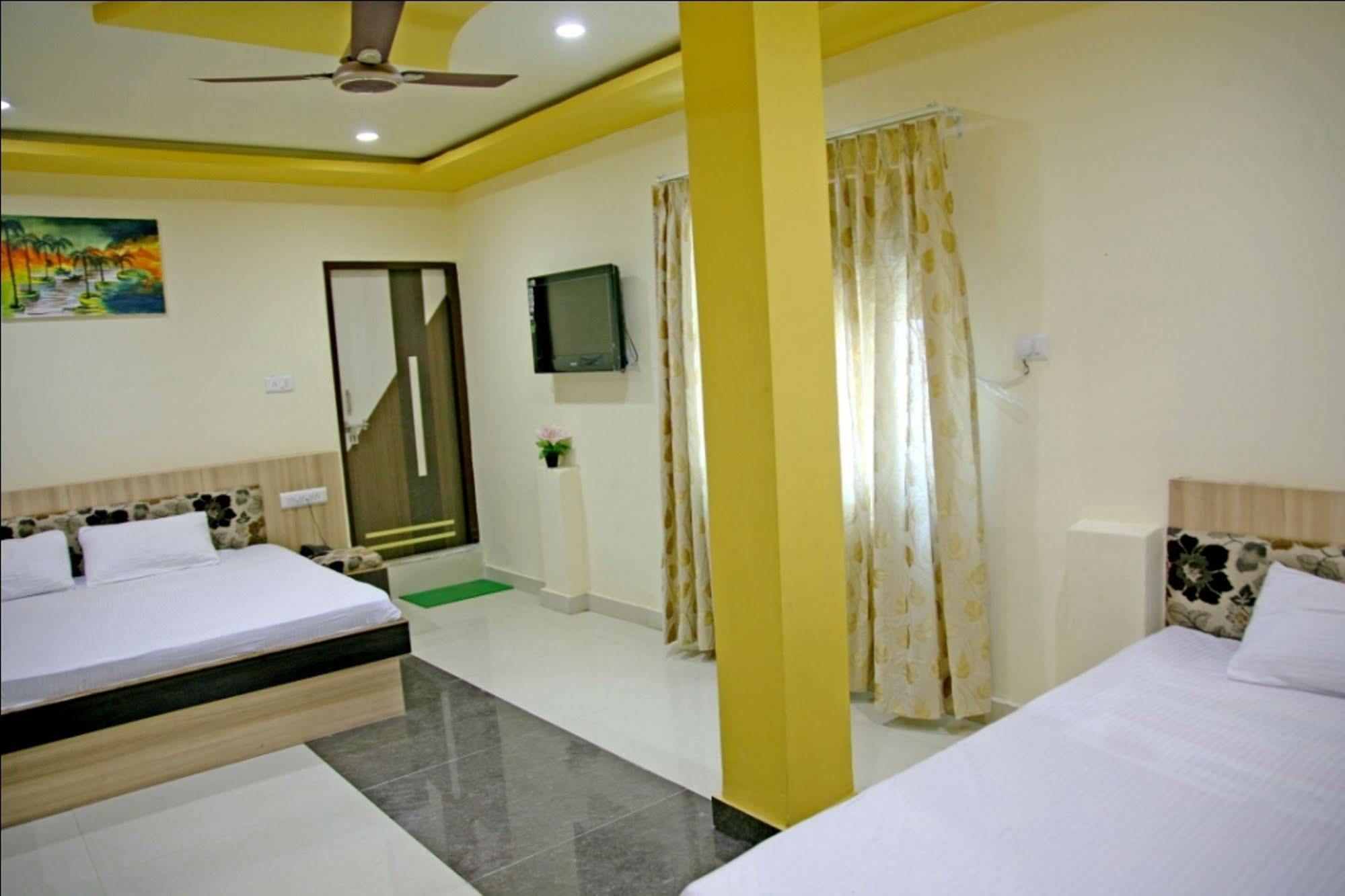 أجمير Oyo 2061 Hotel New Holiday Inn المظهر الخارجي الصورة