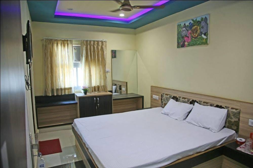 أجمير Oyo 2061 Hotel New Holiday Inn المظهر الخارجي الصورة