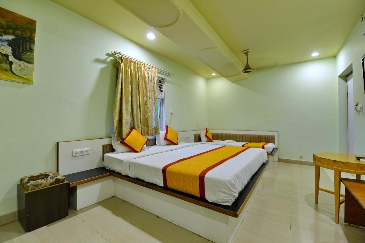 أجمير Oyo 2061 Hotel New Holiday Inn المظهر الخارجي الصورة