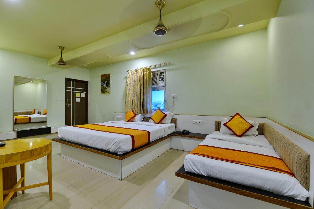 أجمير Oyo 2061 Hotel New Holiday Inn المظهر الخارجي الصورة